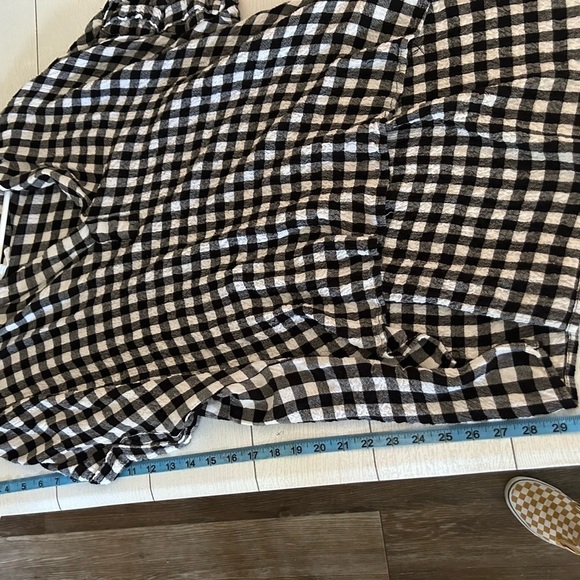 Jane and Delaney 2X black and white Buffalo check pop over tunic top - Picture 5 of 7